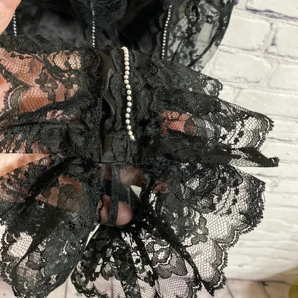 Treasure by Faris Black Lace Sheer Ruffled Sexy Corset - Picture 3 of 6